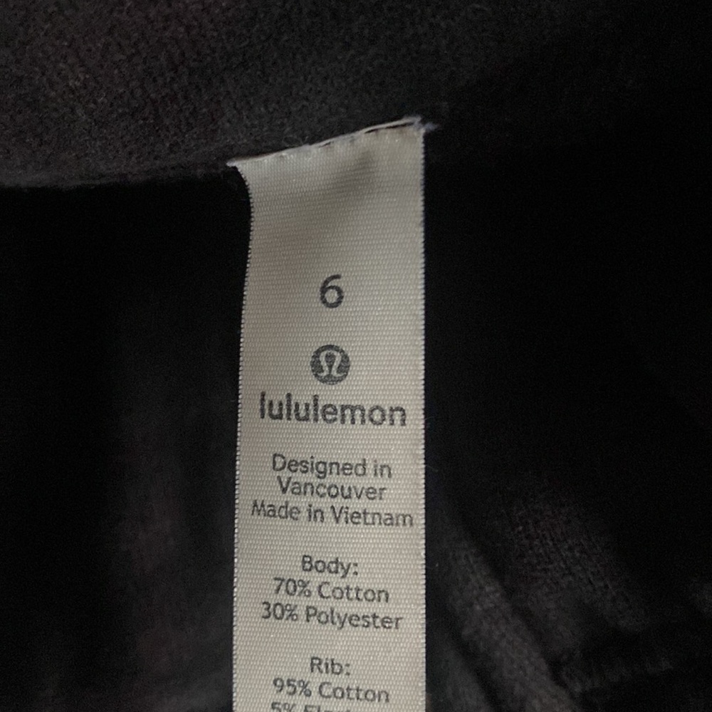 Lululemon jacket - Picture 4 of 5